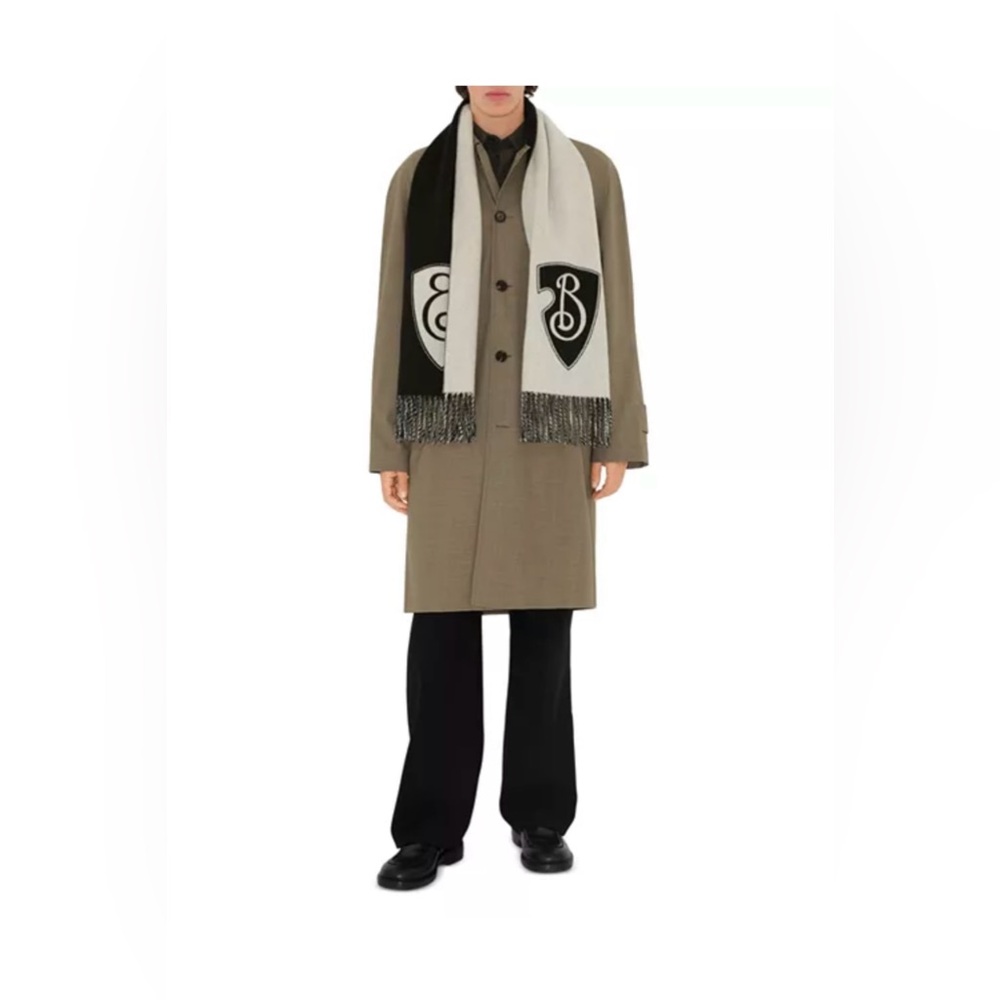 New with tag Burberry B Shield Unisex Reversible Black&Cream Wool Cashmere Scarf - Picture 4 of 15